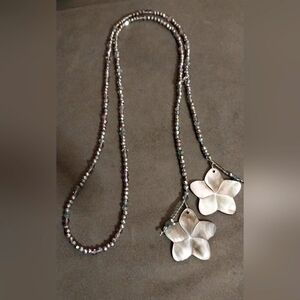 Beautiful Mother of Pearl Lariat